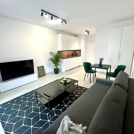 New 69 Apartment Szybowcowa Centre Katowice Free Parking Ngoại thất bức ảnh